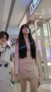 【CSCD】粉色连衣裙美女和朋友逛街，白色内内