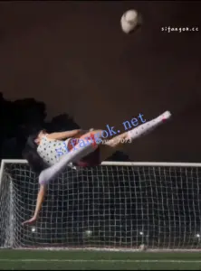 推特裸舞小美女 yum707玉米 6月VIP裸舞福利二 臀浪来袭！