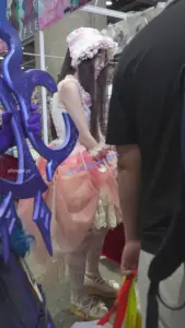 (BC-AA-696)两次抄底喜欢穿lo裙的看板娘..粉内+窄内露毛